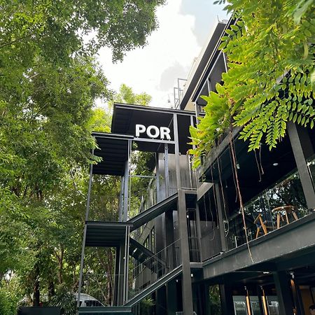 Por Santitham Hotel Chiang Mai Bagian luar foto