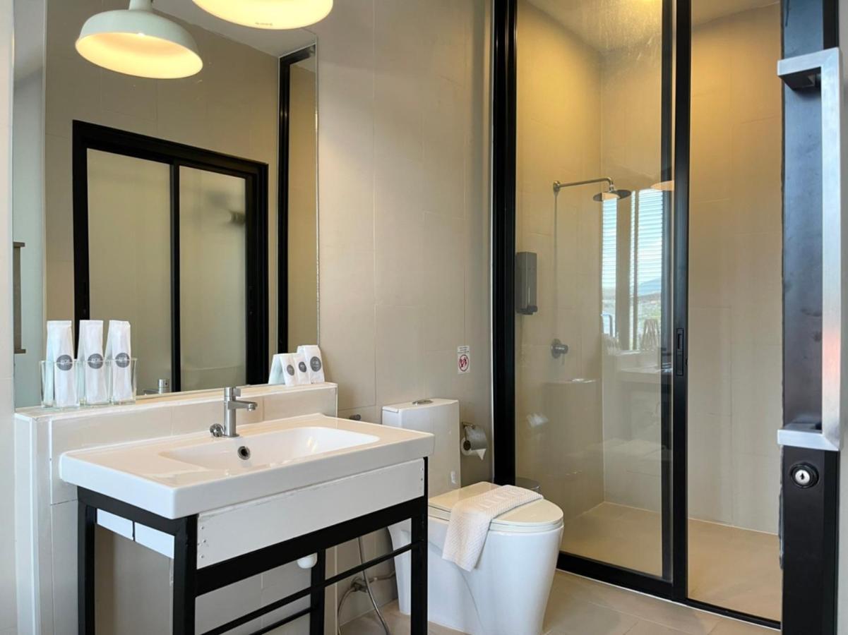 Por Santitham Hotel Chiang Mai Bagian luar foto