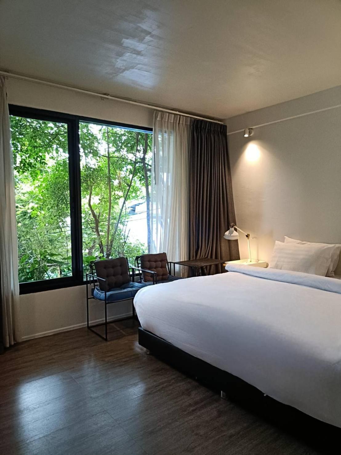 Por Santitham Hotel Chiang Mai Bagian luar foto