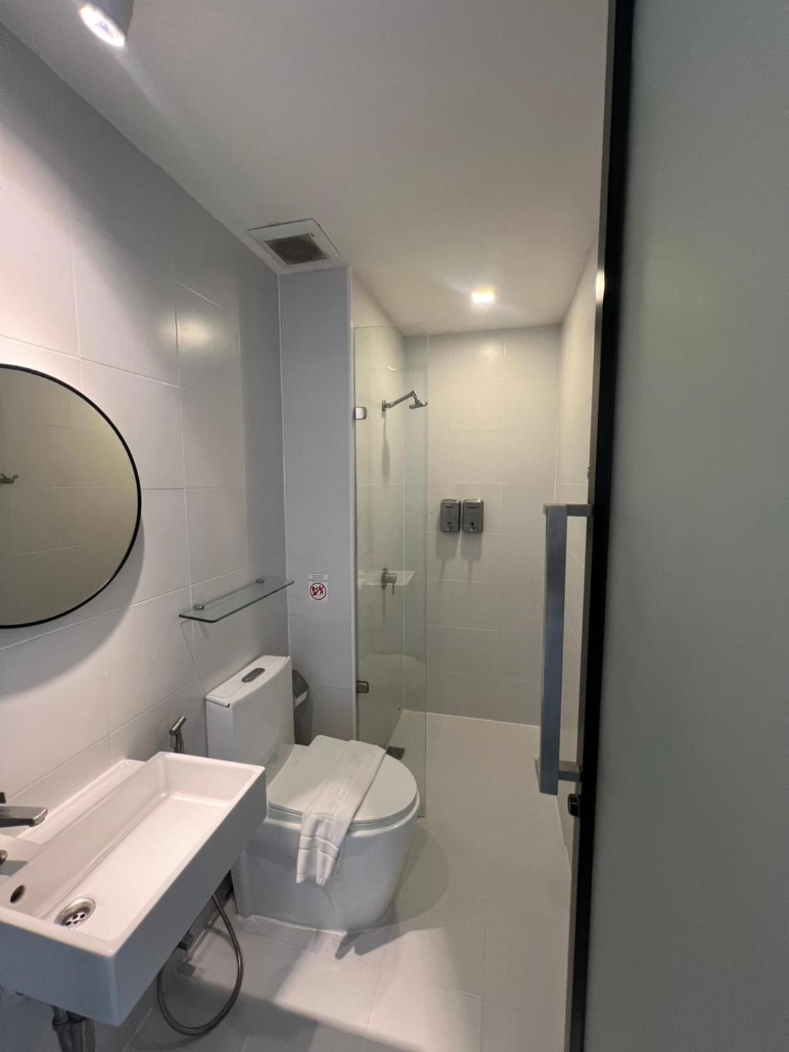 Por Santitham Hotel Chiang Mai Bagian luar foto